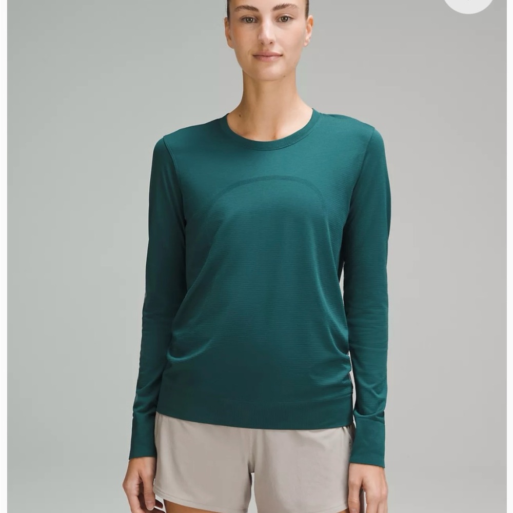 Lululemon Swiftly Relaxed Long Sleeve Hip Length